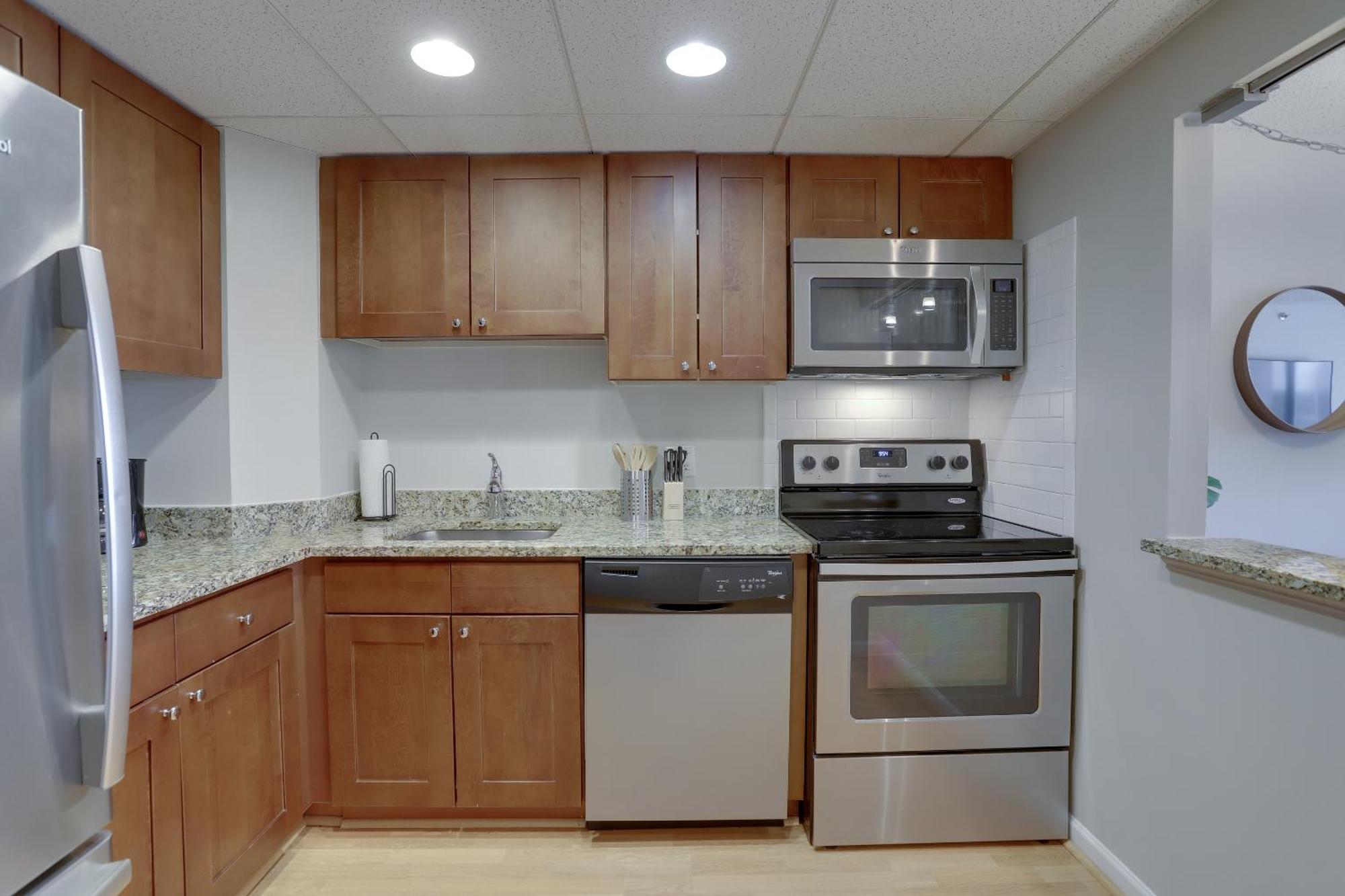 Apartment Unique In A Great Pentagon Location *