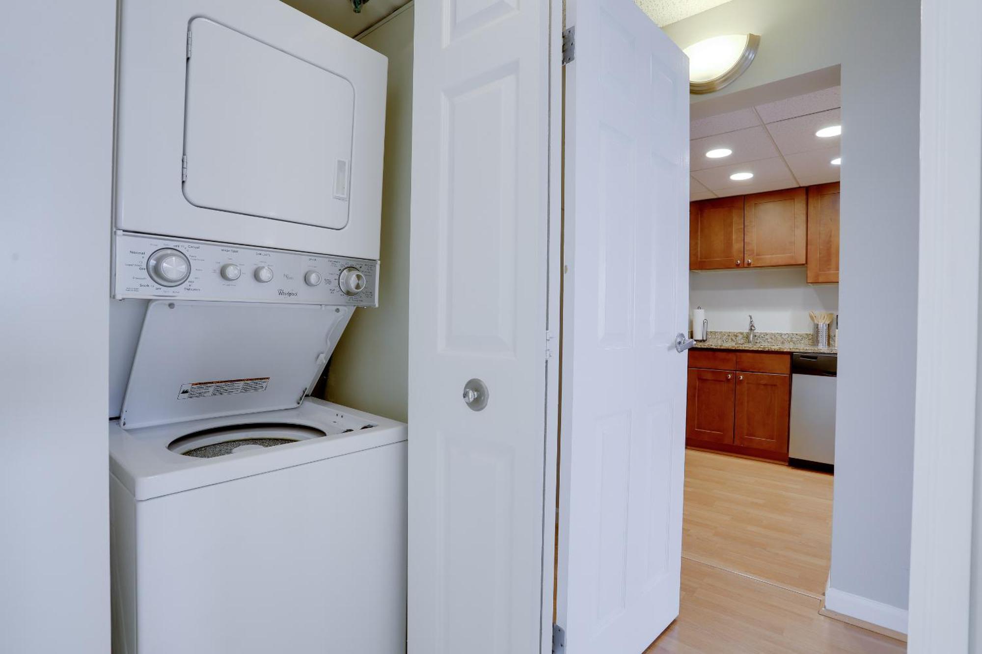 Apartment Unique In A Great Pentagon Location