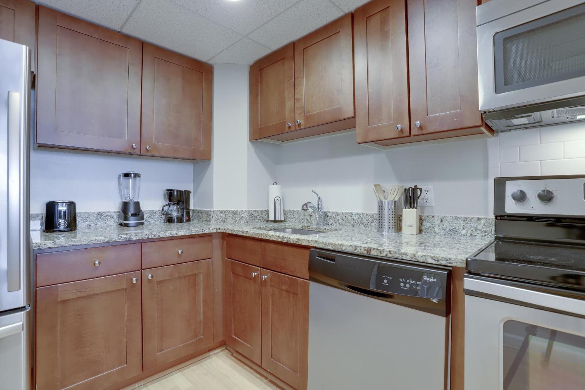 Apartment Unique In A Great Pentagon Location Arlington